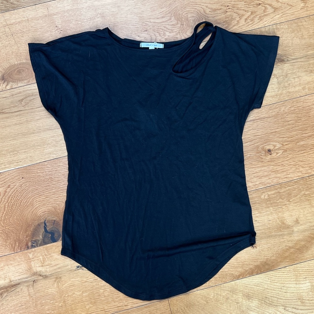 NEW NWT Laila Jayde Cut Out Keyhole Asymmetric Tee, Black Jersey, XS Extra Small View 3